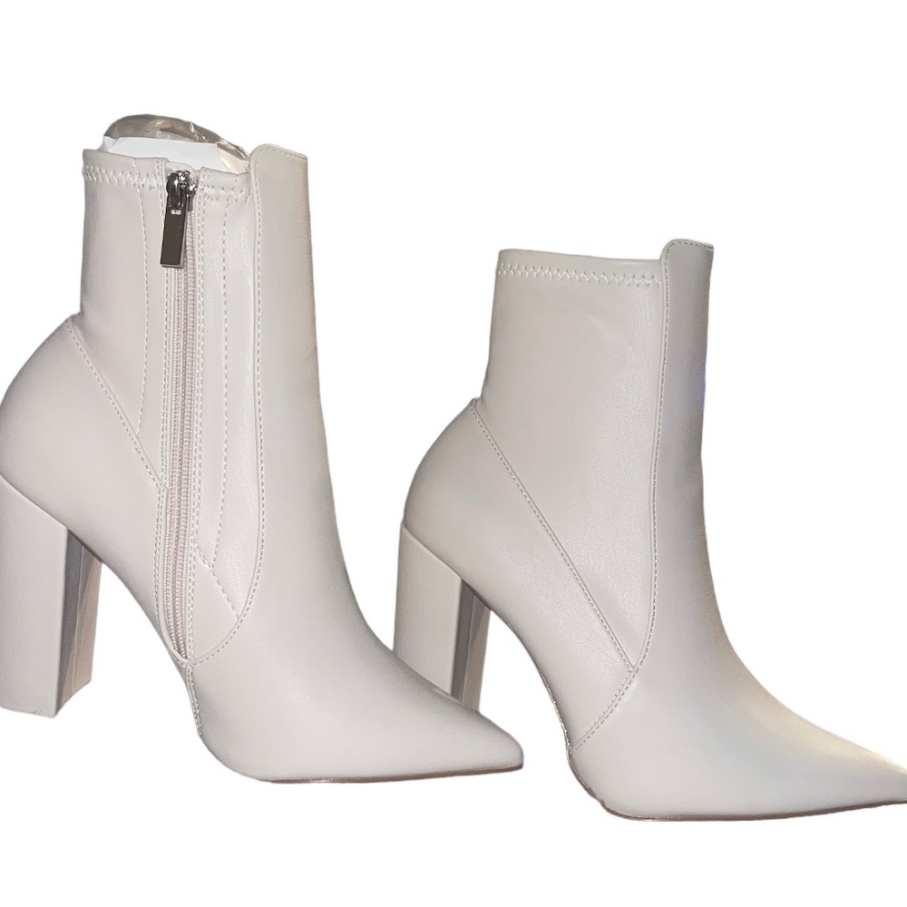 Qupid White Booties Size 9